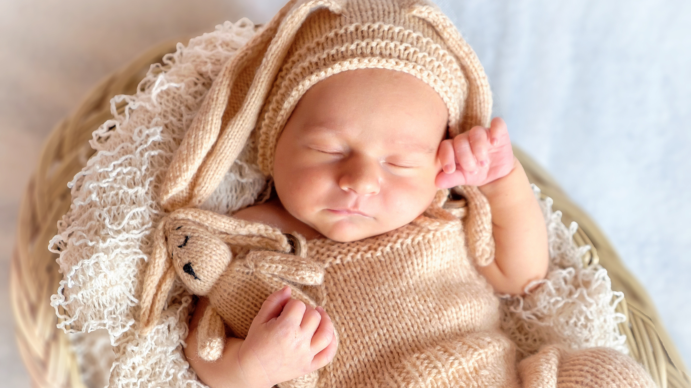 How We Respond VS. React - The Baby Whisperer